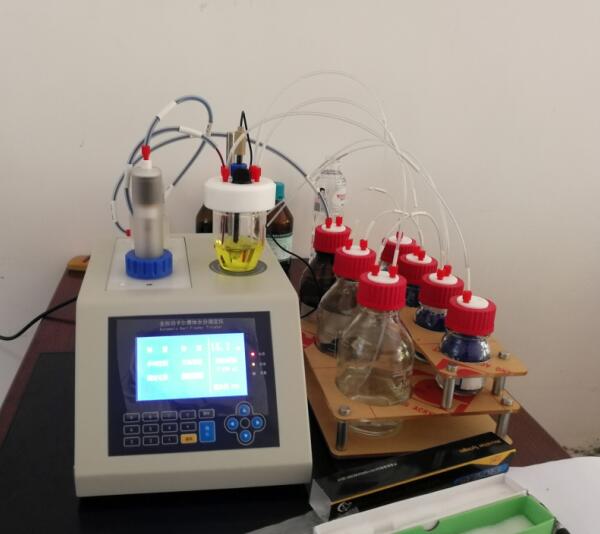拓優美香料公司購買我公司S-300全自動卡爾費休水分測定儀檢測醫藥中間體中的水分 拓優美香料公司購買我公司S-300全自動卡爾費休水分測定儀檢測醫藥中間體中的水分